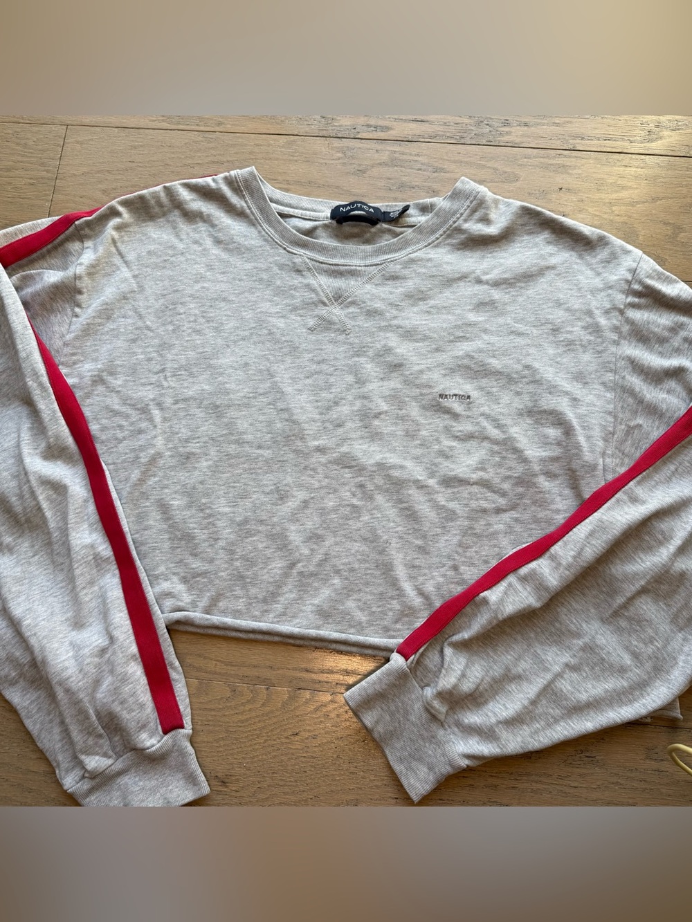 Nautica grey & red crop top
